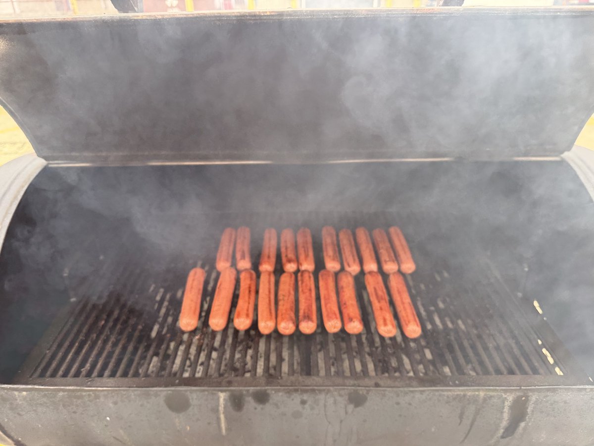 SagesAthletics's tweet photo. One of my favorite Homecoming Week traditions! Year #10 grilling burgers and hot dogs for all of our students! 🍔🌭

The Homecoming fun continues tonight with Powderpuff Football at 7:00 p.m and the Bonfire following! 🏈 🔥 

Can the senior class really pull off the 3-peat in Powderpuff? 👀. We’ll see what the other classes have to say about that!

Then Friday is a BIG day in Monticello! 

Homecoming Parade — Noon
⚽ Sages Soccer vs. SJO — 4:30 p.m.
🏈 Sages Football vs. SJO — 7:00 p.m.

SAGE RAGE SPECIAL! 
Anyone wearing Purple & Gold to the soccer game will receive FREE admission to the Homecoming football game! Come out, wear your Purple & Gold, and support the Sages! 

#Homecoming2026 #GoSages