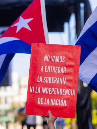 FerrerK67's tweet photo. #CubaNoSeRinde 
#CubaEstáFirme 
#CubaVencerá https://t.co/ipViootkEB