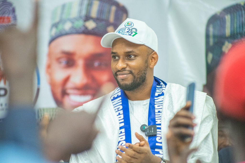 Samueloliverti1's tweet photo. •  Visionary leader
 •  Servant of the people
 •  A man of action
 •  Result-oriented
 •  Committed and dedicated
 •  A promise keeper

Adamawa ta Haske ce, come 2027 inshaAllah  @OfficialABHaske 

#thejourneycontinues #adamawafirst #HaskeisOk #haske2027 https://t.co/p7S4ld0VTe