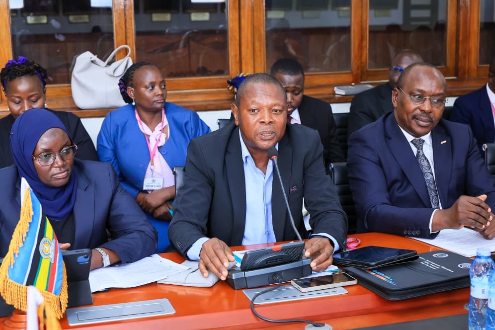 TheGuardjt's tweet photo. At the meeting, SACCO leaders affirmed that they are not opposed to regulation, but called for a harmonised framework under one law, citing overlapping regulatory mandates. BoU maintained that its mandate remains in force and underscored the importance of compliance.
@ObothOboth https://t.co/GINMsRSYXb
