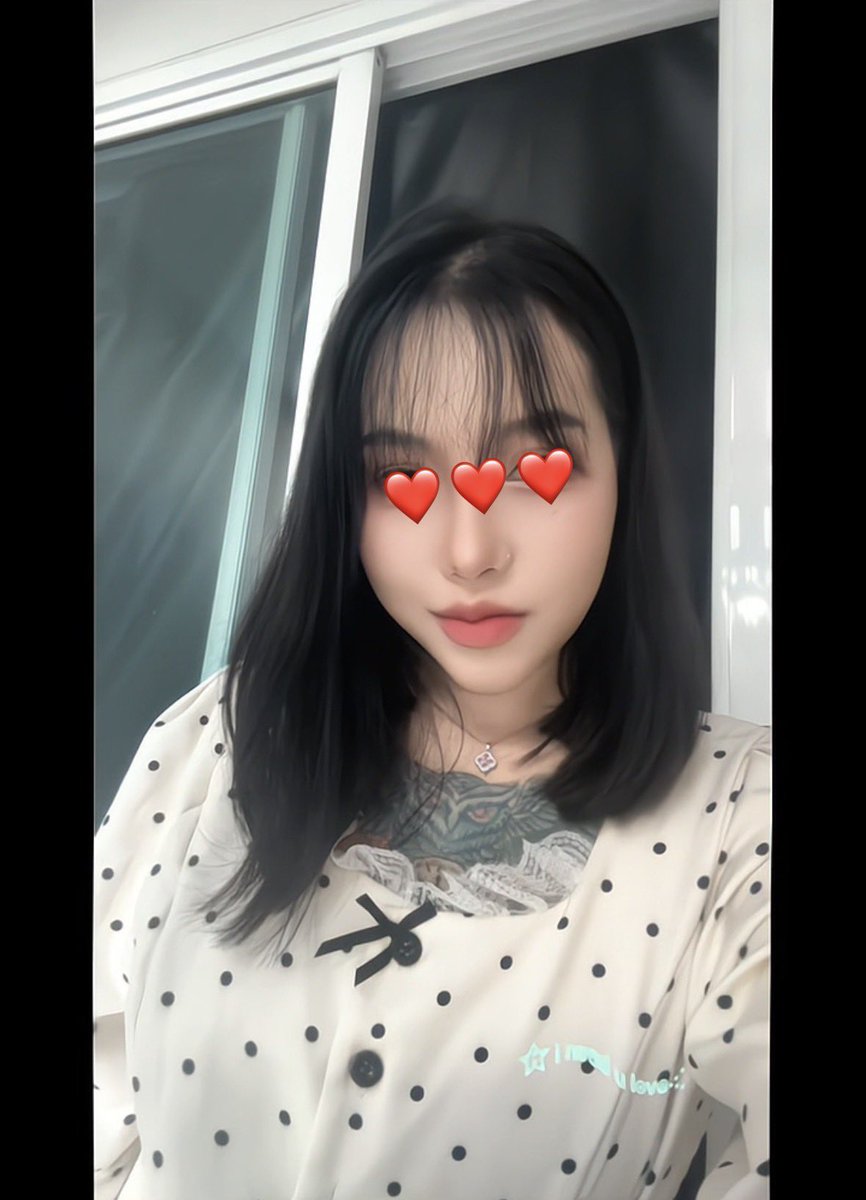 AlbertHereact6's tweet photo. 5:ตอนแรกก็ไม่เชื่อ จนกระทั่งลองใช้เอง... ไอเทมลับที่บิวตี้บล็อกเกอร์เกาหลีโหวตให้เป็นอันดับ 1!" 💙 ครีมกันแดดเนื้อซูเฟล่ บางเบา คุมมันนาน 🥀
 
800/1 ฟรีห้อง ฟรีถุง

🆔 : ohae4455

#รับงานตลาดไท  รับงานเทพกุญชร 
#รับงานนวนคร #รับงานคลองหลวง 🥝🍇 https://t.co/txzgbEMe7u