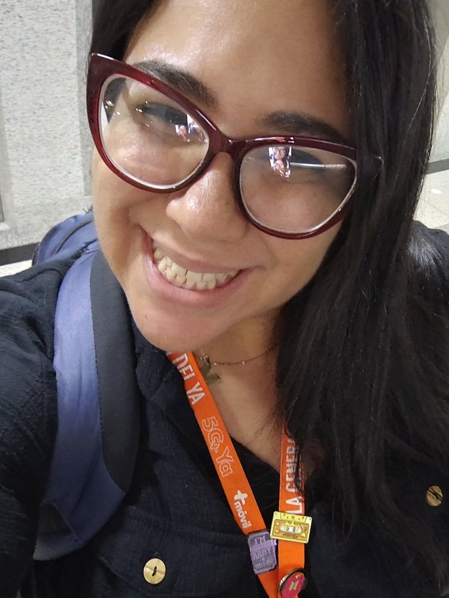 damian_fer's tweet photo. Esta Mugy es trabajadora y sin filtro, aunque por las mañanas el sueño la vence jajajaja https://t.co/BZqe0LDKtV