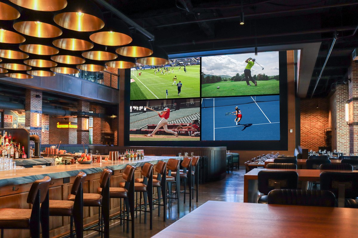 nashlifestyles's tweet photo. 🏈🍻 Nashville game day starts here. From the city's best sports bars to tailgating food essentials, we've rounded up the ultimate spots for kickoff. Click the link for the full guide: https://t.co/8MrRdBlfJE https://t.co/mIDThj6SRT