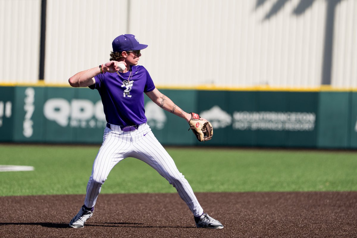 KStateBSB's tweet photo. Back in business https://t.co/Ov9yNQRXmX
