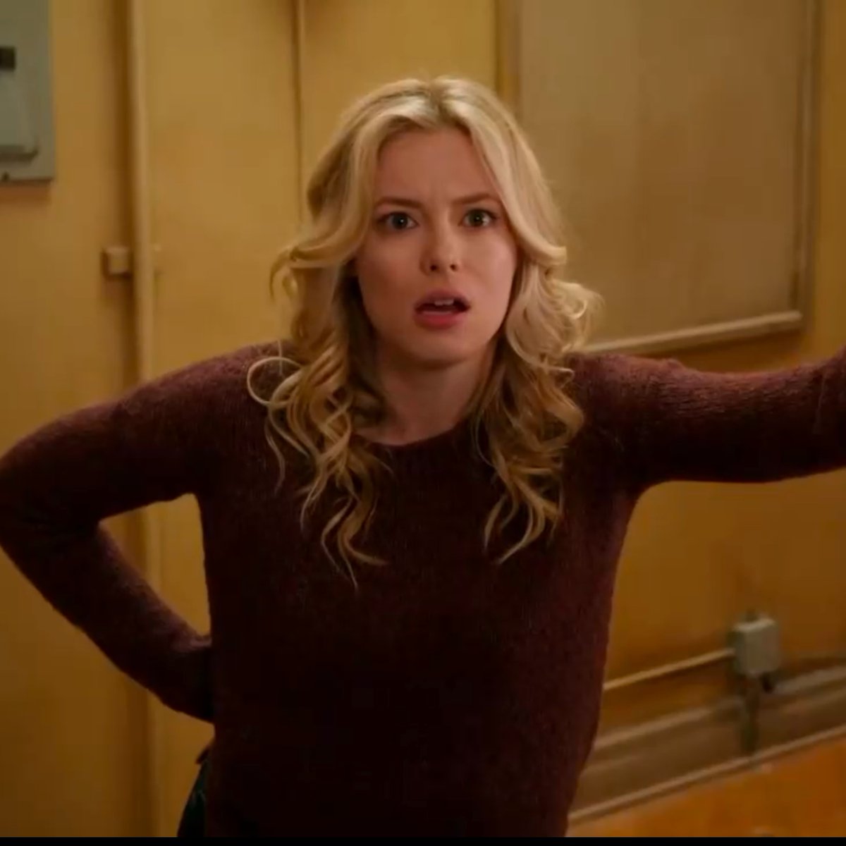 ANDAMOVlE's tweet photo. she looks sooooo good this ep https://t.co/K7lTYrHnM0