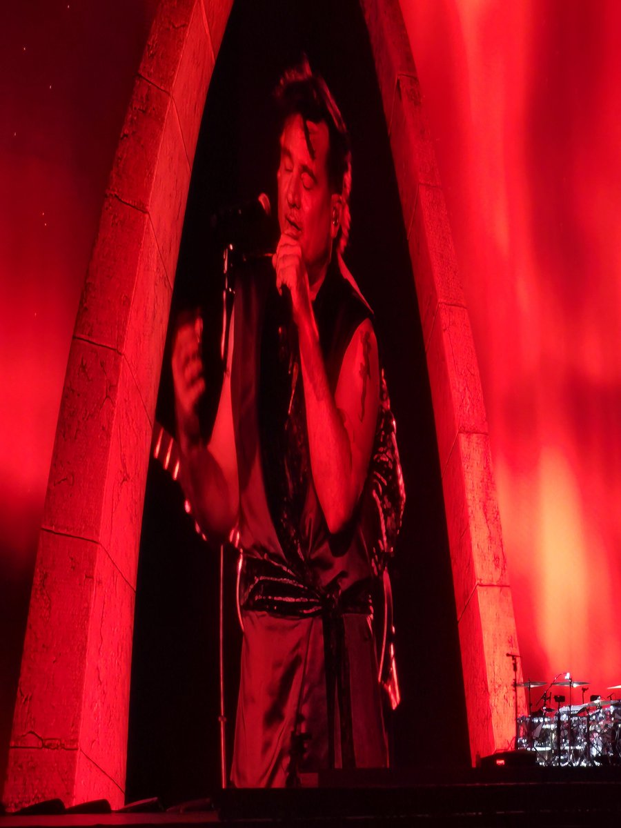 SilvinaDiscenz1's tweet photo. Feliz cumple @CHANOTB . Gracias por tu sensibilidad, tu corazón, tu esencia. Y por hacer que todos.los.dias del mundo exista una forma de resucitar! https://t.co/1UlnY7paFL