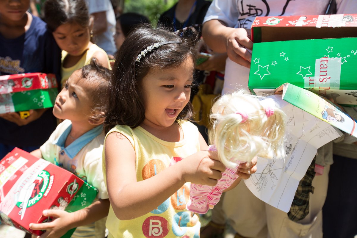 OCC_shoeboxes tweet picture