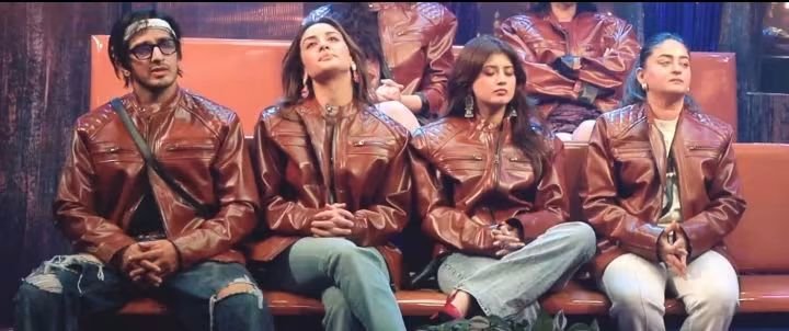 SamiajahanKoly's tweet photo. The aqua group brown jackets are looking dope  ❤️🔥🔥 !

#Biggboss20 #QaziTouqeer
#Arishfakhan https://t.co/z3B1BQBqt0
