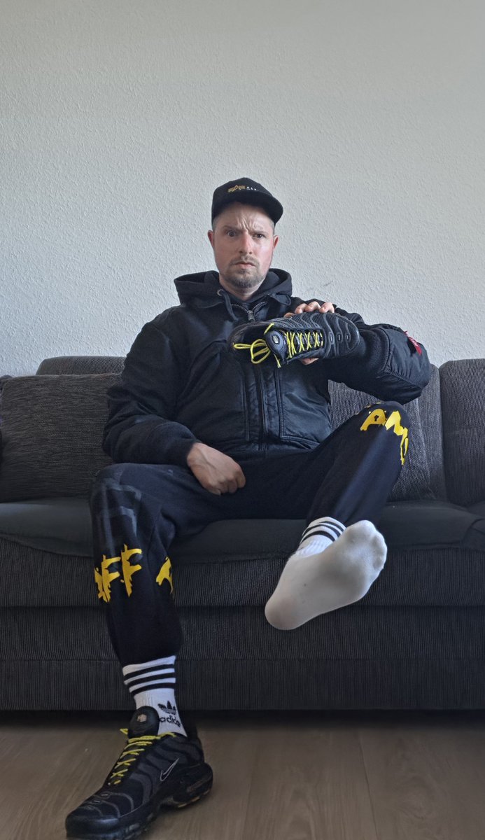 _In_Gear_1988_'s tweet photo. #Prollstyle #Gayproll #Gaysocks #Gaysox #Gearhead #Gearheads #Scally #Gayscally #Chavlad #Gaychav #Sk8erboy #Sneakerfreaxx #Soxsniffer #Sockssniffer #Sneakerfetish #Socksfetish #Soxfetish #Sniffmysox #Sniffmysocks https://t.co/qsqCdc2Trq