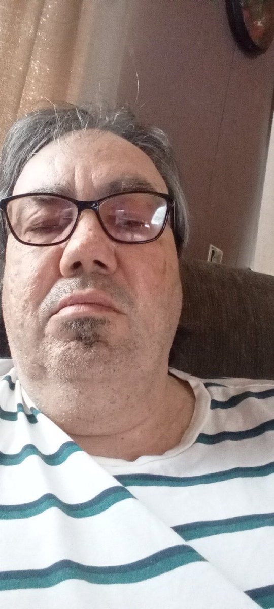cearman94's tweet photo. Who’s available for FaceTime I’m paying €50 bucks for 25 minutes https://t.co/d6nPfAfxlO