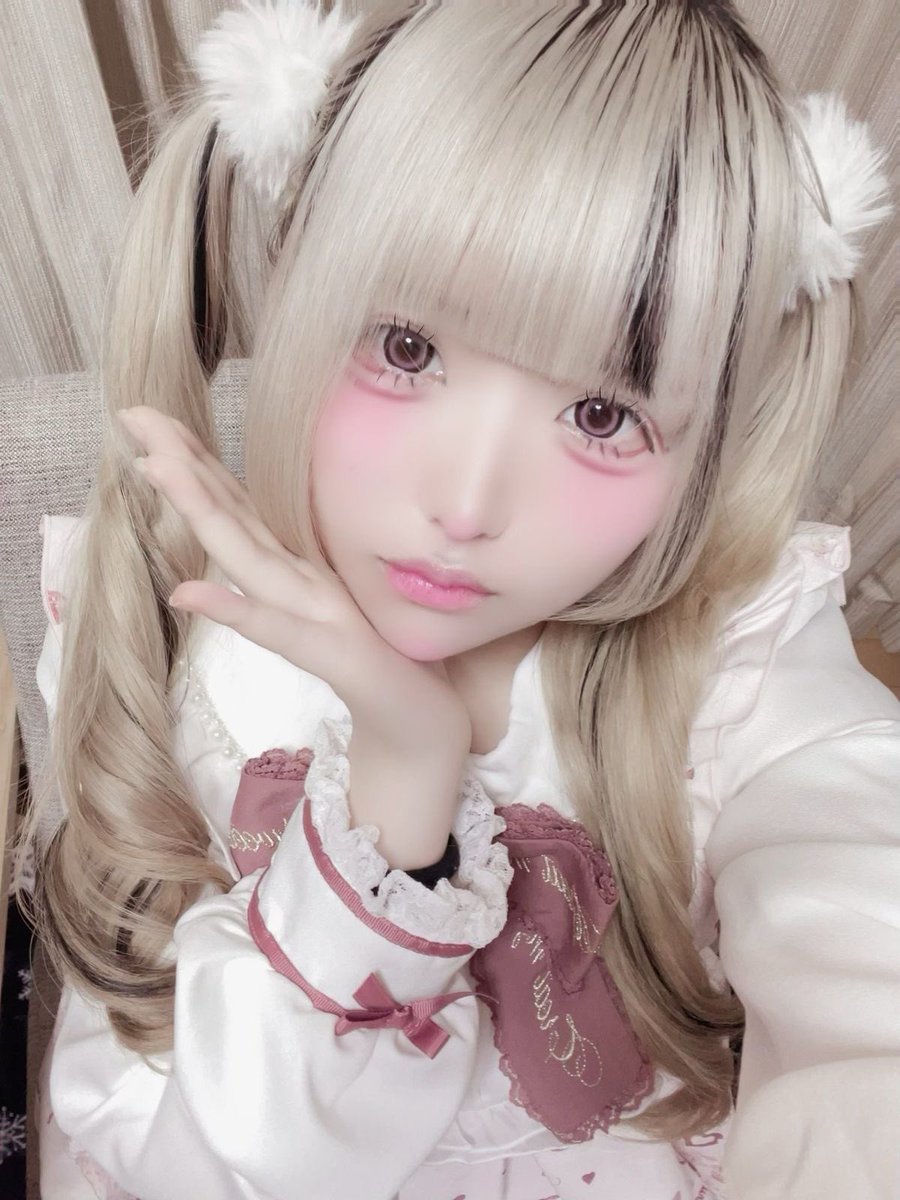 __uqcx's tweet photo. 昔の地雷の頃がいちばんかわいい> ·̫ < https://t.co/CzI1DMmTHM