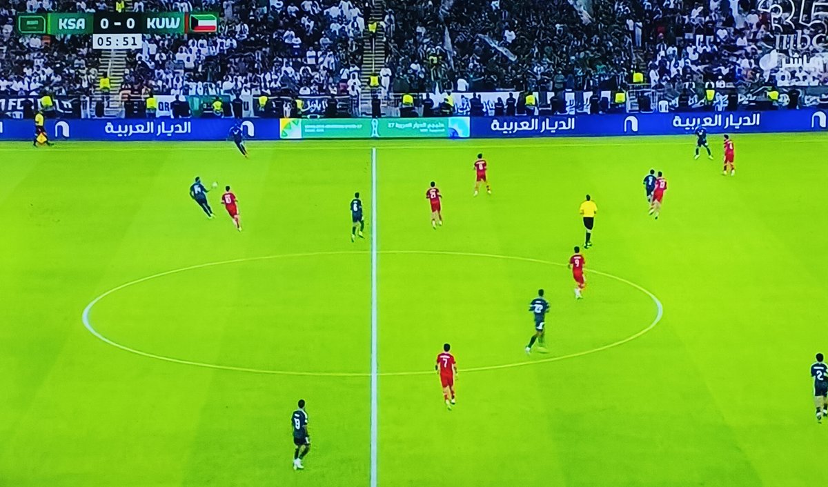 AL_Areeb_7's tweet photo. في خمس دقائق تأكدت أن الفوز لنا.

هاردلك يا منتخب الكويت🇰🇼❤️🇸🇦. https://t.co/5yF4TvfDNg