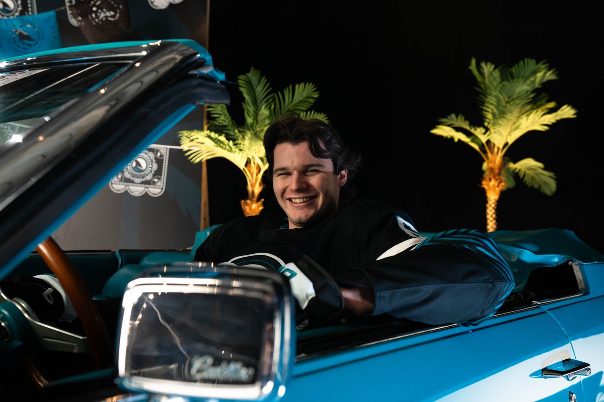 SanJoseSharks's tweet photo. At least they're all notoriously good drivers. 😎 https://t.co/75D8hcUjP4