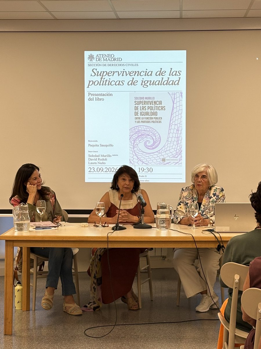 RedesFeministas's tweet photo. 🟣Alimentando nuestro feminismo con 📚“Supervivencia de las políticas de igualdad, entre la función pública y los partidos políticos” de @soledad_murillo (@comareseditor) con @Lauranunog y Paca Sauquillo. Hoy en @ateneodemadrid 
🔗 Libre acceso en: https://t.co/Ns23E1Y7GH https://t.co/TzQZ5QZHtE