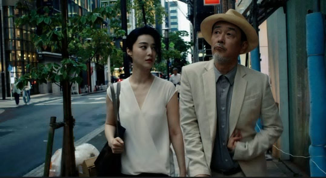 Eray_Temell's tweet photo. 半夜醒来看到这个范冰冰的《疯癫老人日记》，突破伦理底线，原来国内的天使彻底堕落了 https://t.co/pxqPTr20Se