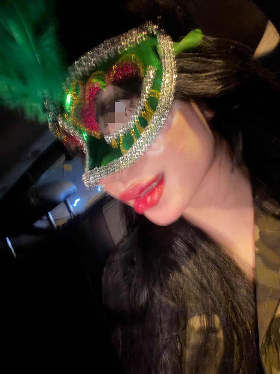 0lncib's tweet photo. #swag Saudi girls are gorgeous https://t.co/lZ0JDoDOnB