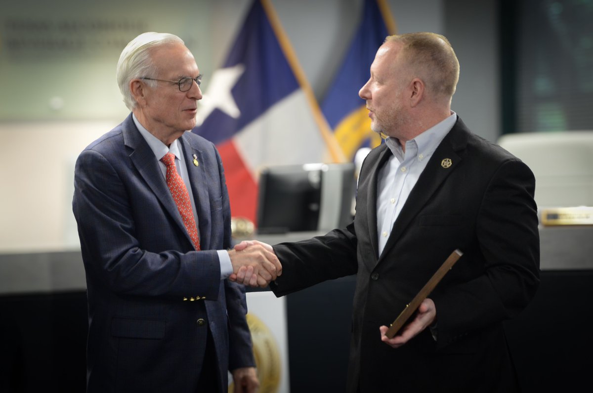 TexasABC's tweet photo. We were also proud to congratulate former chief of enforcement Ron Swenson on his retirement after 30 years in public service, and licensing investigative analyst Khristi Polk for her dedication over 30 years with TABC. https://t.co/c5b5FWvp0v