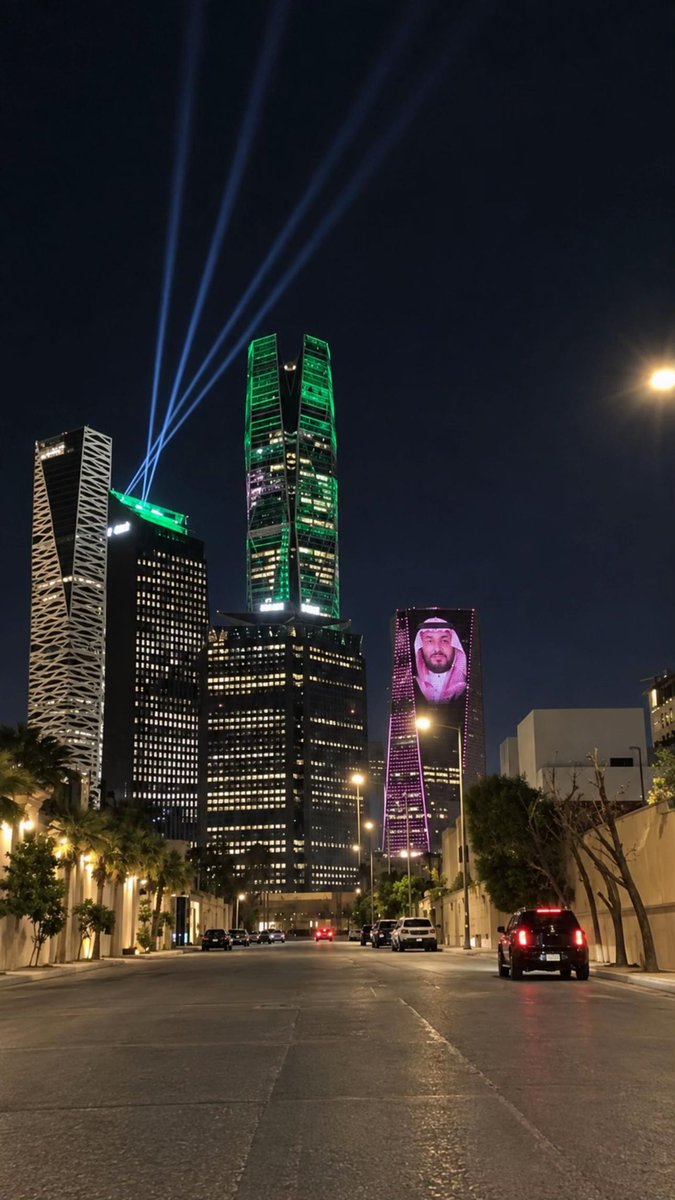 saudi_1ive's tweet photo. 🌅 الرياض متزيّنة باللون الأخضر 🇸🇦..

Riyadh dressed in green 🇸🇦 https://t.co/Vnnv82pAUm