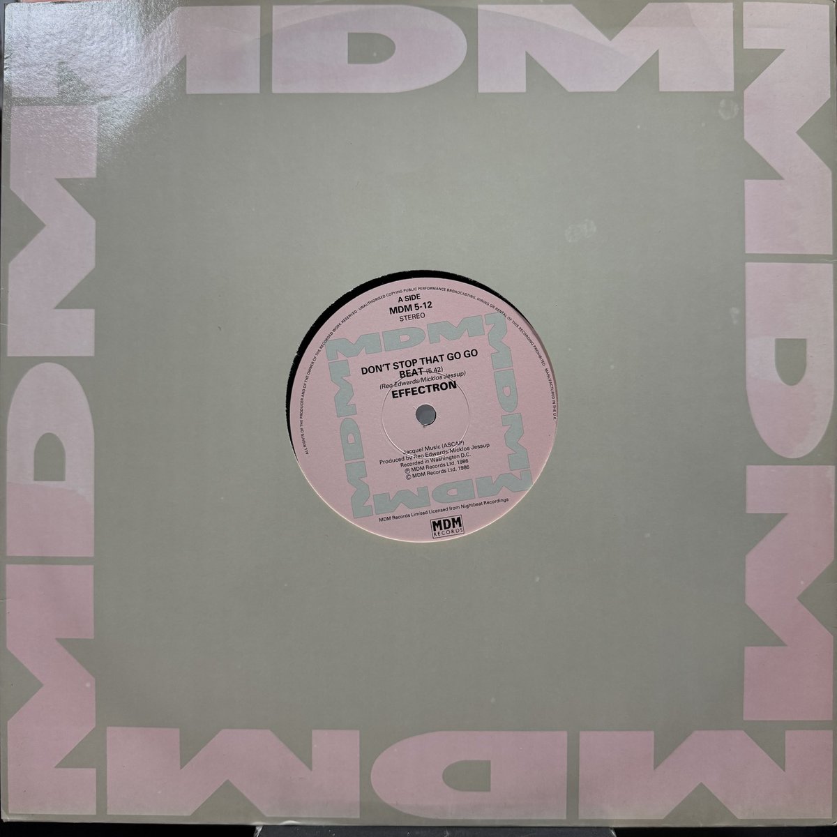 takashi_ikegami's tweet photo. Effectron / Don't Stop That Go Go Beat (1986)
Go-Goの12インチ。
200えん。
#最近買ったレコード #effectron #vinyl https://t.co/WnnoP6RjOn