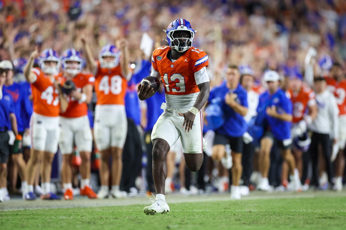 OurTwoBits's tweet photo. Jadan Baugh: 458 yards. 8 TDs. 8.5 a carry. Run The Baugh is not a slogan. It's a problem. 🏈🐊 https://t.co/F9vXHb5gz3
