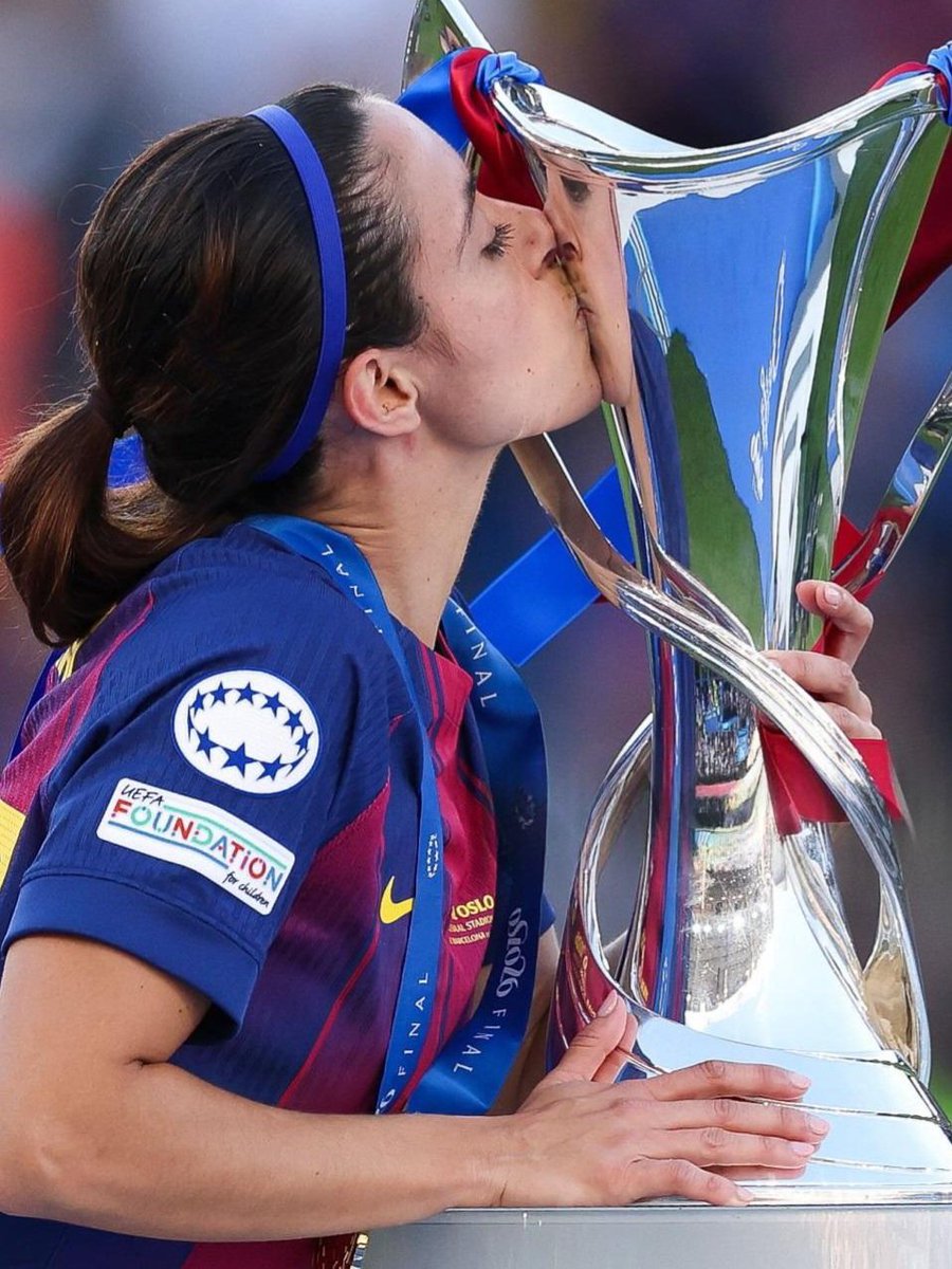 Bonmatisms's tweet photo. 1st UWCL                                        4th UWCL
 (2021)                                               (2026) https://t.co/zZhu7StKCw