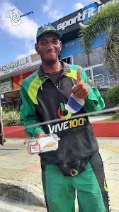 orangesync1's tweet photo. @MintrabajoCol Es importante afiliar a cajas de compensación y a un salario mínimo, ellos portan el uniforme todos los días, publicitan sus productos y es ilegal esa acción ya que son empleados directos y necesitan un contrato laboral, antes de un procedimiento legal informo para una vida justa https://t.co/cOk1303z4z