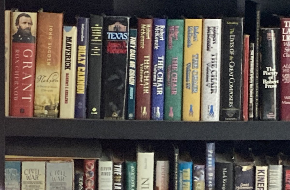 steelers1288's tweet photo. @BudsOilers Iβve been almost of the places described in this book. I felt like I was there again. Imagining how it was back then. I think about him every Halloween. π Stunning. #TopShelf #GeauxTigers π― @OliverioPa67919
https://t.co/AClwOf2pew https://t.co/UgO2pcCNm6