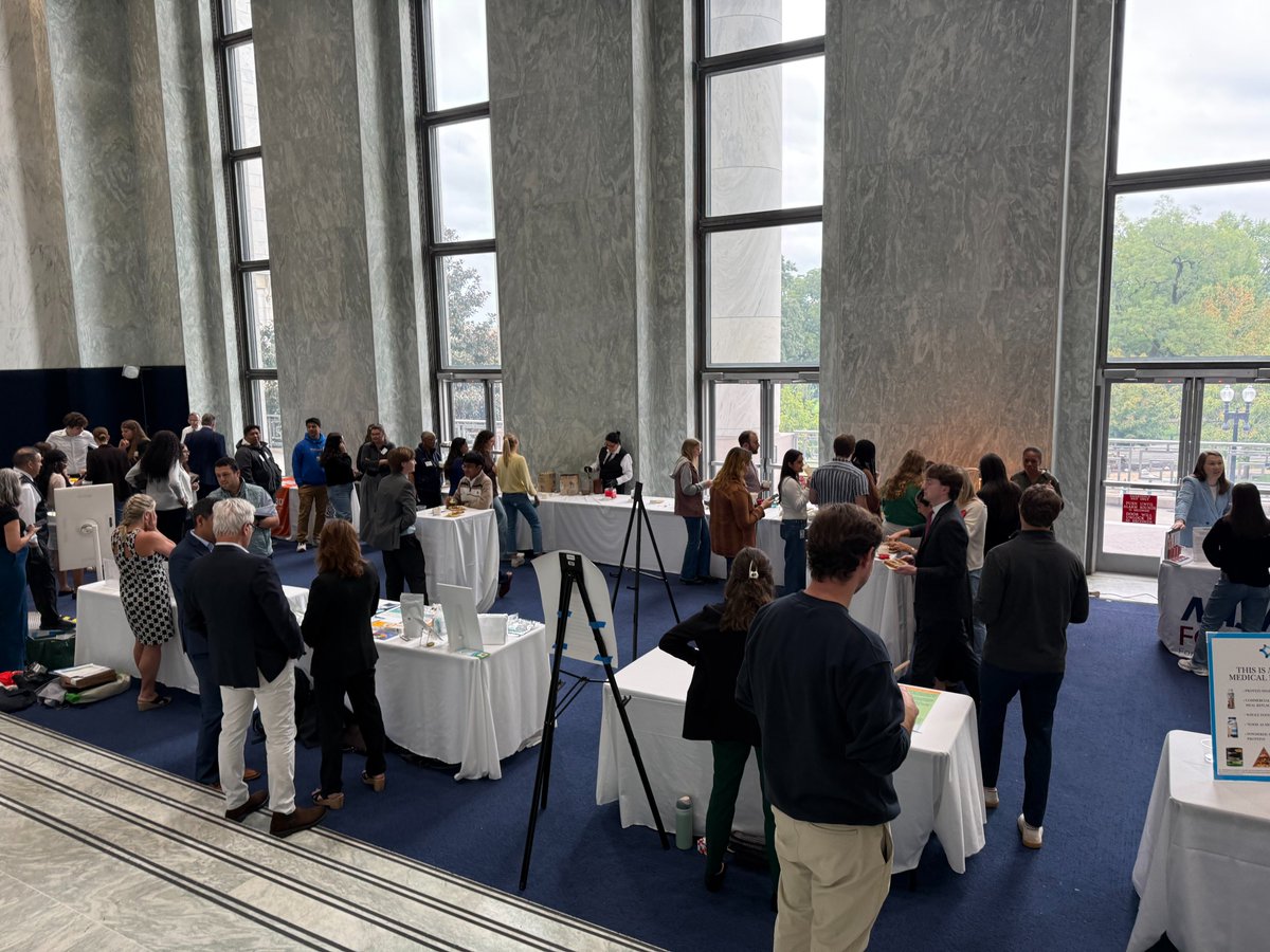 NASPGHAN's tweet photo. More moments from @NASPGHAN’s Congressional Open House on Medical Foods &amp; Formula. Grateful for the conversations and connections as we raise awareness about access to medically necessary nutrition.
@nutritionequity #FoodsandFormulasAccess #HR5684 #S3304 https://t.co/v6yH56Pk6f