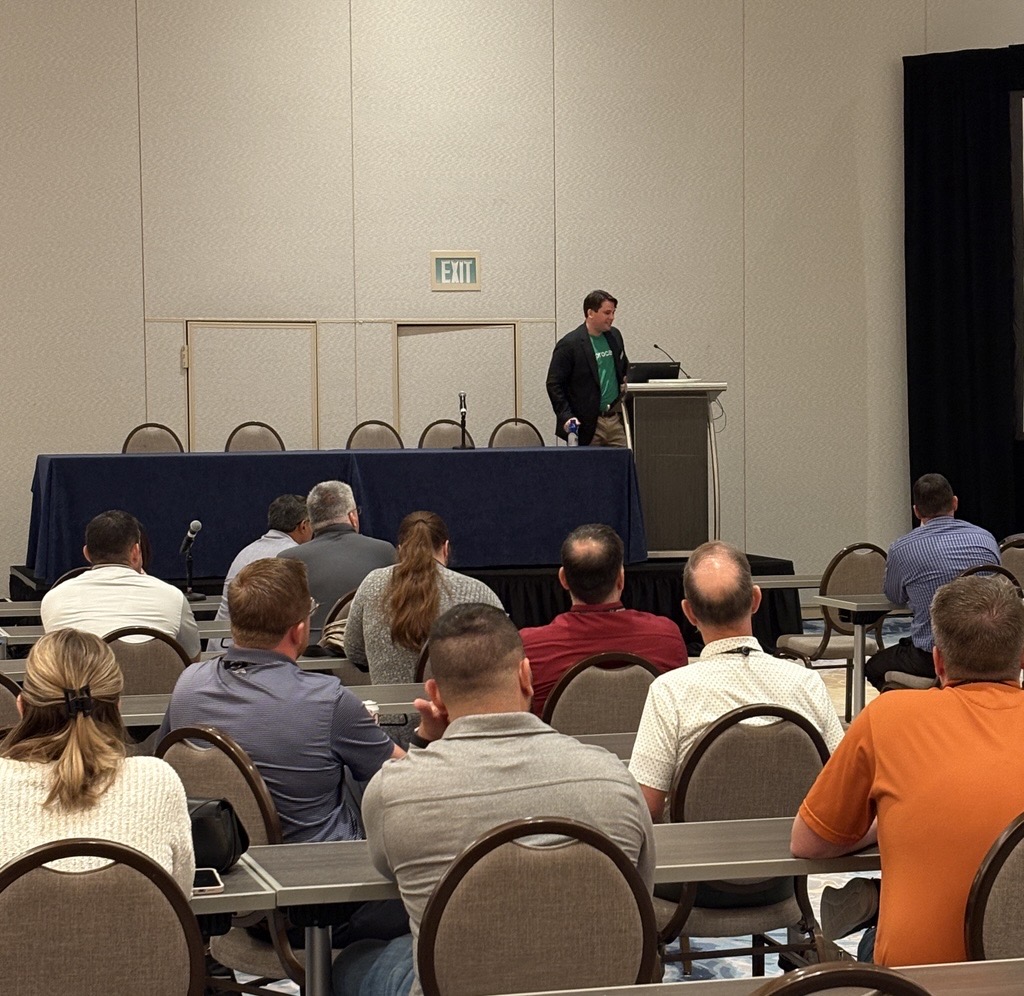 ProcedeSoftware's tweet photo. Let's break out and break through! 💪

Breakout sessions are now underway at #PSC2026. No matter your department or role, there is something here built for you. Keep the momentum going!

#procedesoftware #excededms #PSC2026 https://t.co/Ky9FkxoBjg
