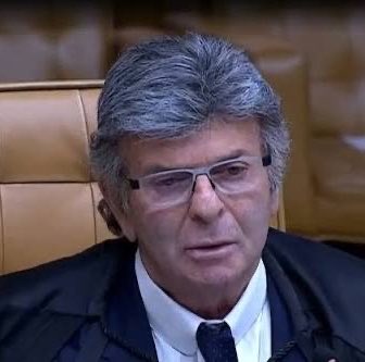 Delateinews's tweet photo. ⚠️URGENTE: Fux determina que Alcolumbre informe, em 10 dias, registros de entrada no Senado de Vorcaro e Viviane Barci https://t.co/lvqakWmE4h