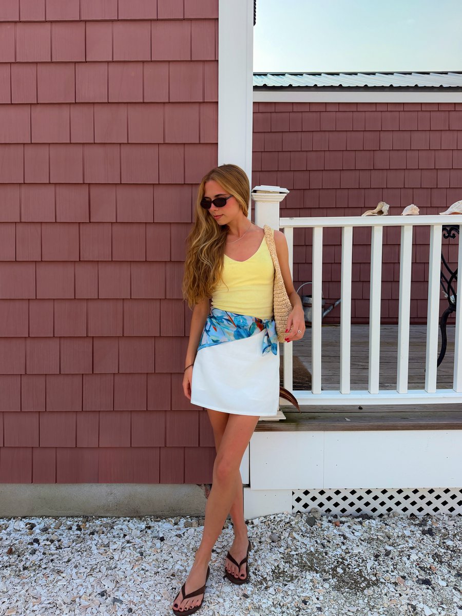 mirandaedvandro's tweet photo. Outfit check. Another post for this look because it’s giving major summer vibes. https://t.co/EPSdGuarr7