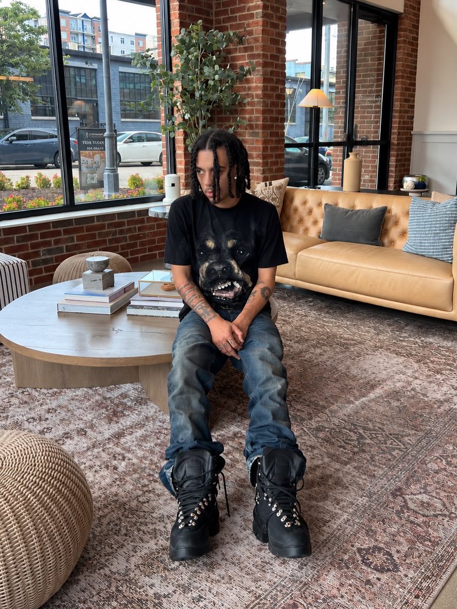 isavesluts's tweet photo. Slim fit bootcut jeans 
By Saveyourself https://t.co/SBftBdqQaw