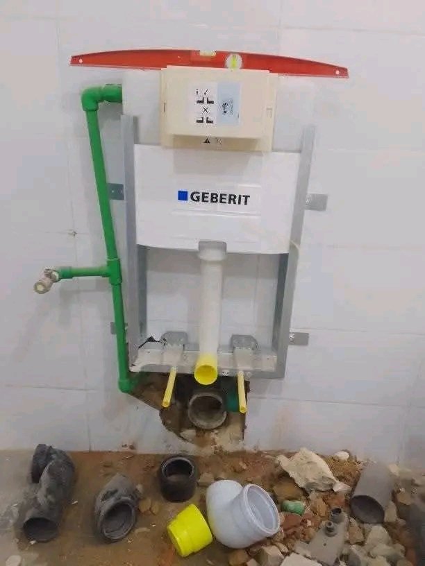 MirabelOzi's tweet photo. Here doing what I know how to do best. 

Need a highly technical plumber? 👇

07035685746 https://t.co/LeKdU5Uo1T