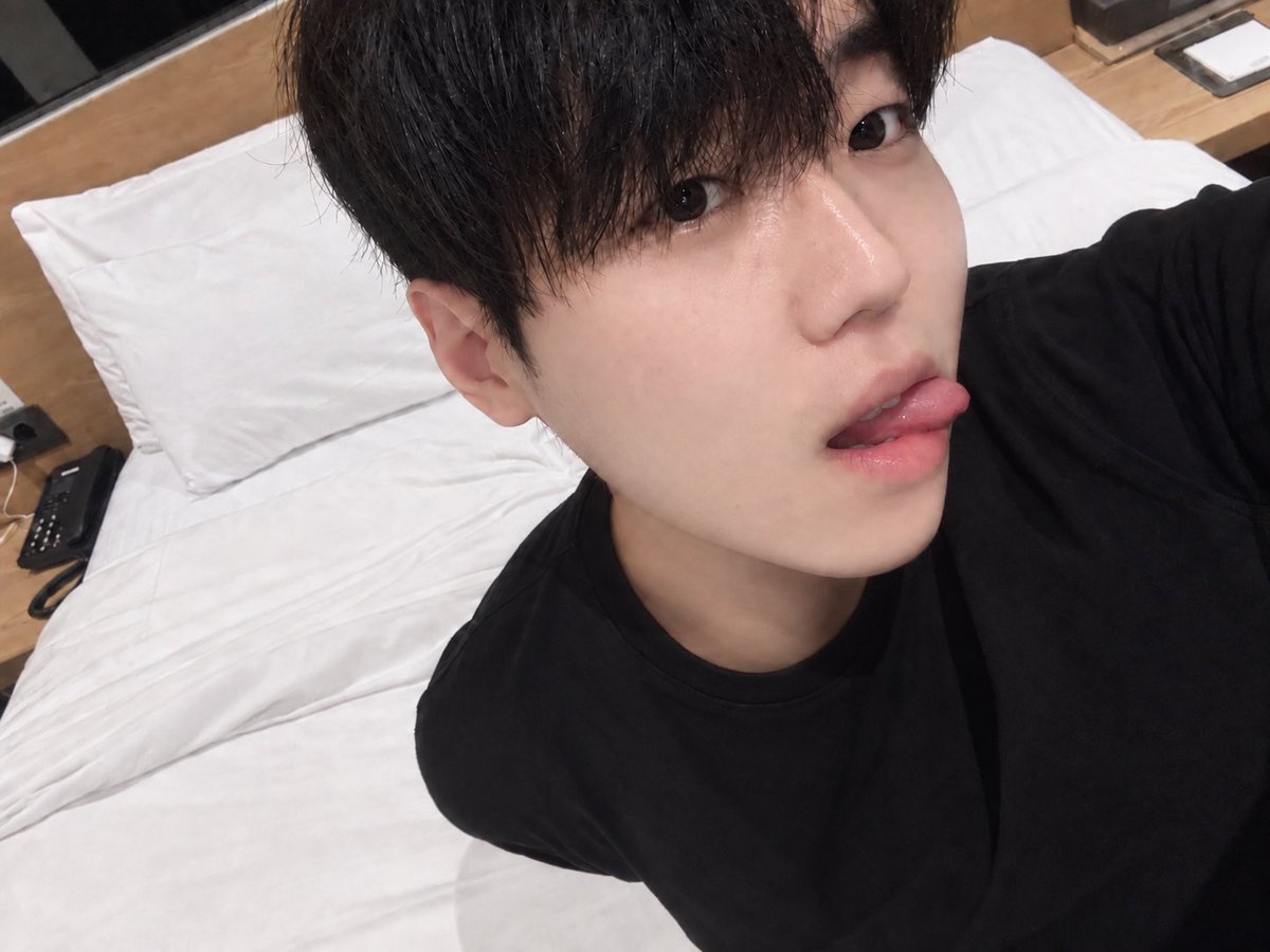 tetonam888's tweet photo. 오늘 첨 시작함 …#정병계_𝕏친소 #우울계_𝕏친소
#일상계_𝕏친소 #멘헤라 #맘눌뎀 https://t.co/BZpIHRj25V