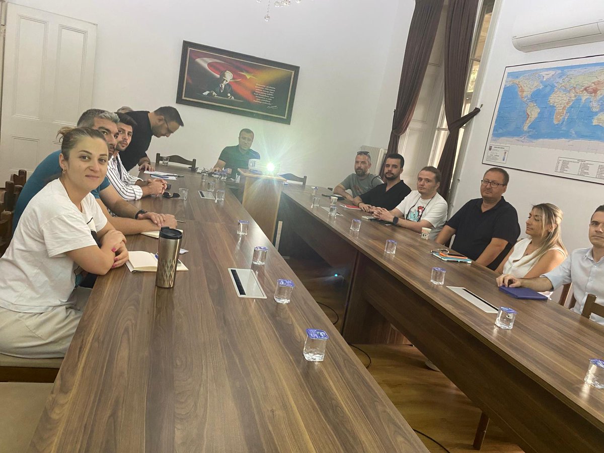 bornovavetkont's tweet photo. Enstitü Müdürlüğümüzde hassasiytle üzerinde durulan biyogüvenlik ve biyoemniyet faaliyetlerimiz kapsamında eğitimlerimiz gerçekleştirilmiştir. https://t.co/zkeOIdr3uZ