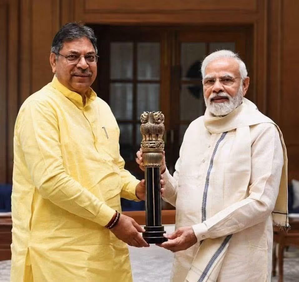 Arvindkhajuria2's tweet photo. भाजपा के राष्ट्रीय महामंत्री एवं राज्यसभा सांसद श्री Satish Poonia जी को जम्मू-कश्मीर भाजपा का प्रभारी तथा भाजपा नेत्री श्रीमती Reena Kashyap जी को जम्मू-कश्मीर भाजपा की सह-प्रभारी नियुक्त किए जाने पर हार्दिक बधाई एवं शुभकामनाएं। https://t.co/0EHDth74GX