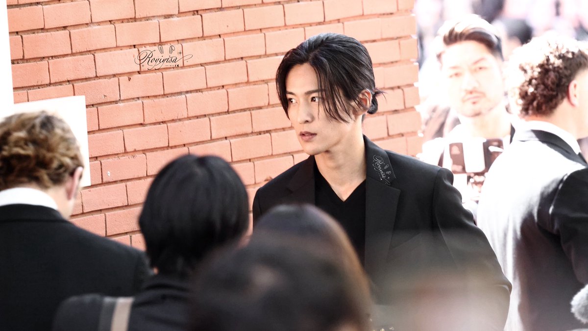 RoYiyisa's tweet photo. 260923 MILAN

STAR🎞️

#目黒蓮
#FENDIxRenMeguro
#RenMeguro https://t.co/D0lrJYgN41