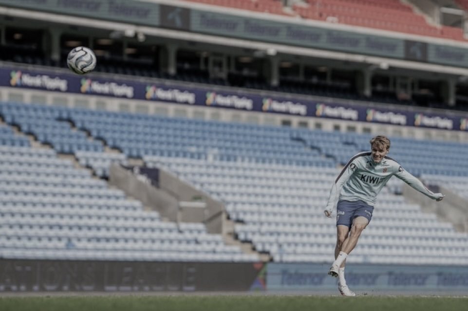 CaptainOdegAFC's tweet photo. Living life ⚽️ https://t.co/HFQuGEIYj8
