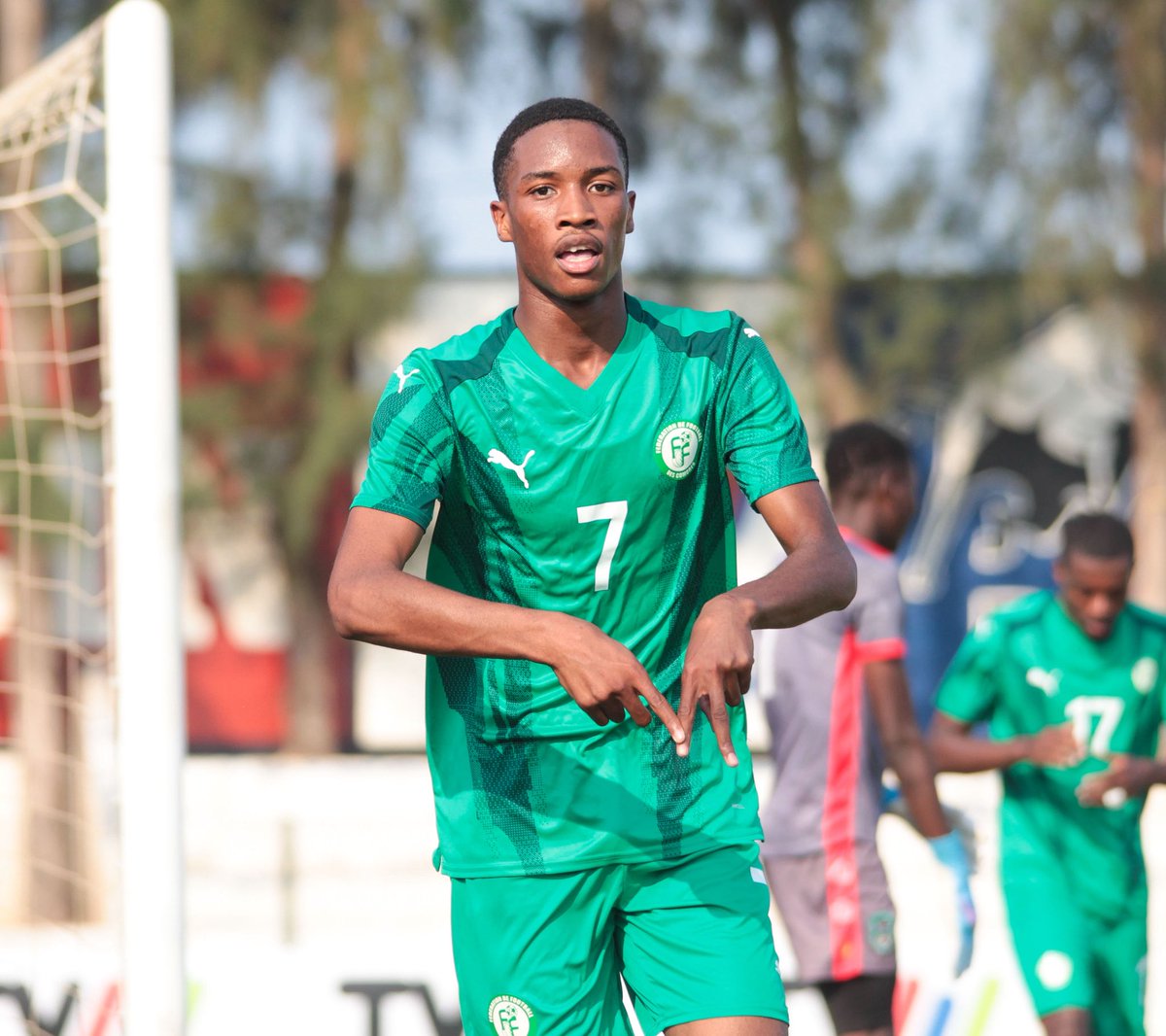 COSAFAMEDIA's tweet photo. HALF TIME
MALAWI ๐ฒ๐ผ 0๏ธโฃ ๐ 1๏ธโฃ ๐ฐ๐ฒ COMOROS
โฝ๏ธ #7 Ziyad Ali Moussa ๐ฐ๐ฒ
๐ฅ Comoros go into the break with the lead after a closely contested first half.
#COSAFAU20 #COSAFA #MWIvCOM #Maputo2026 #Football https://t.co/LhZmsO8Ioe
