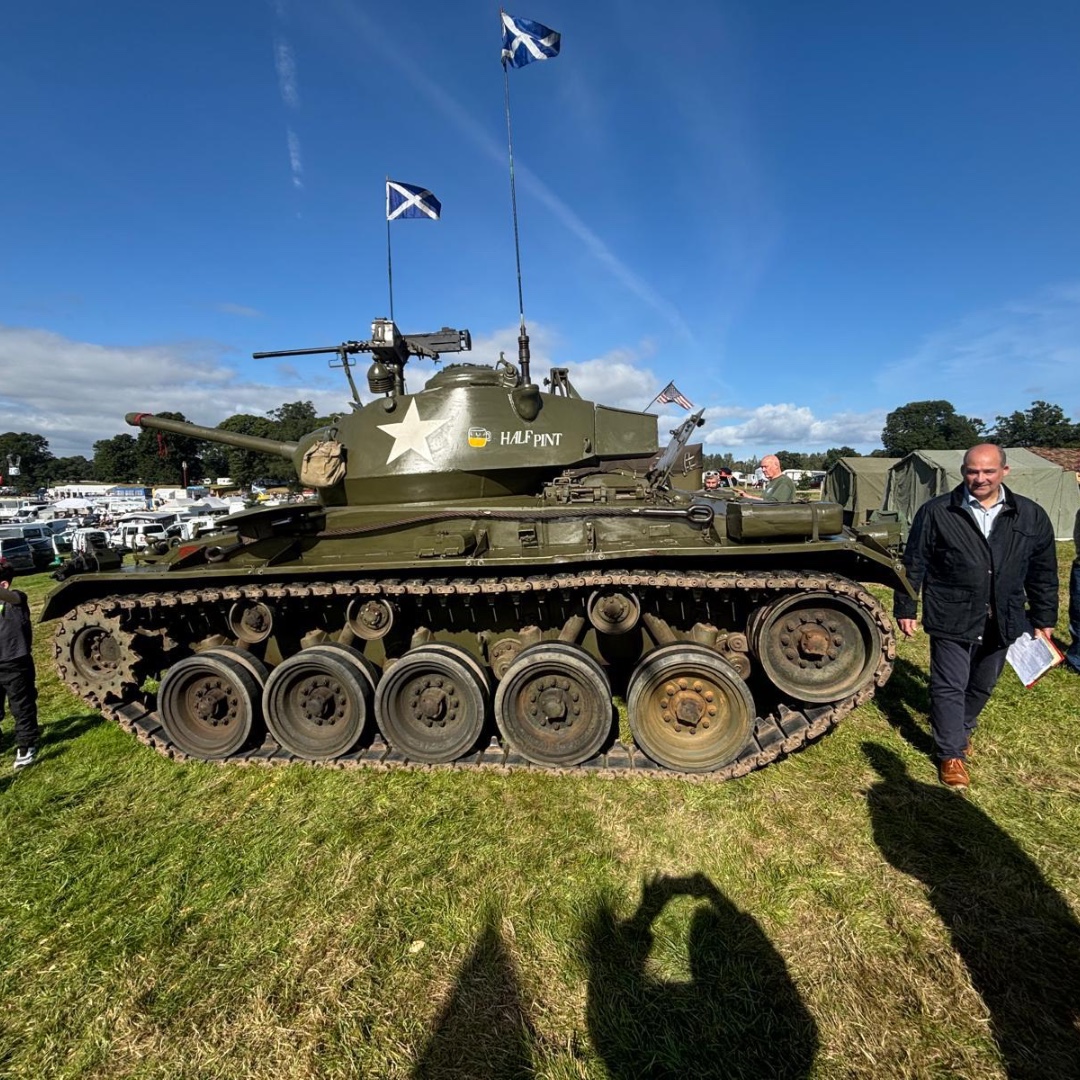 hrfca's tweet photo. Our Defence Relationship Manager Ray Watt was invited to judge the military vehicle section of The Scottish Vintage Tractor and Engine Club's Farming Yesteryear &amp; Vintage Rally at Scone Palace Parklands: https://t.co/MIrBKPwFLg. 🛻🏆🚜 https://t.co/mQ2BWGqXme