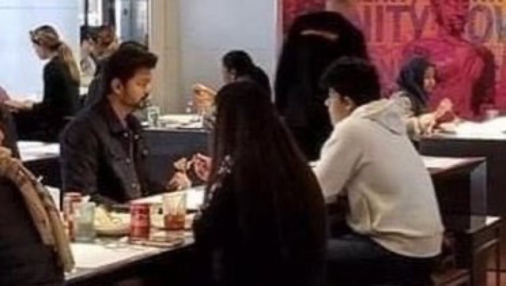 jd_raja24's tweet photo. Somehow, low-quality images always capture the best moments 🥹 https://t.co/1aD89g84mI