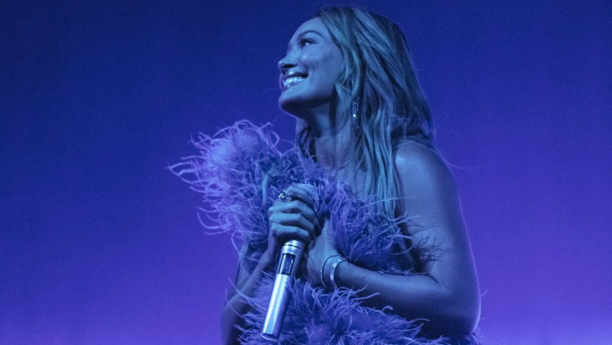 MrPopOfficial's tweet photo. Hilary Duff has added 32 dates across Europe, Latin America, and the U.S. to her The Lucky Me Tour. This brings the total number of shows to 89.

It is now her biggest tour in terms of number of shows. https://t.co/DZvIGodbU3