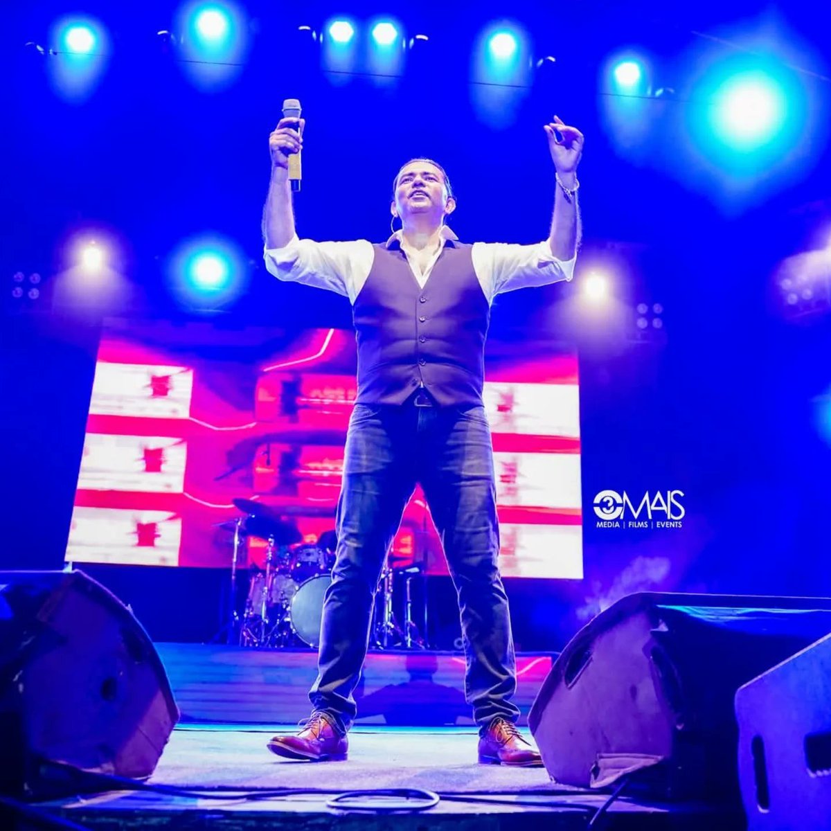 EleanoraFlsa's tweet photo. Capturing the legend once again—same venue, same vibe! We were thrilled to cover @thesajjadali’s concert yesterday. Huge thanks to our team for making it happen. https://t.co/bJVSCyhKsU
