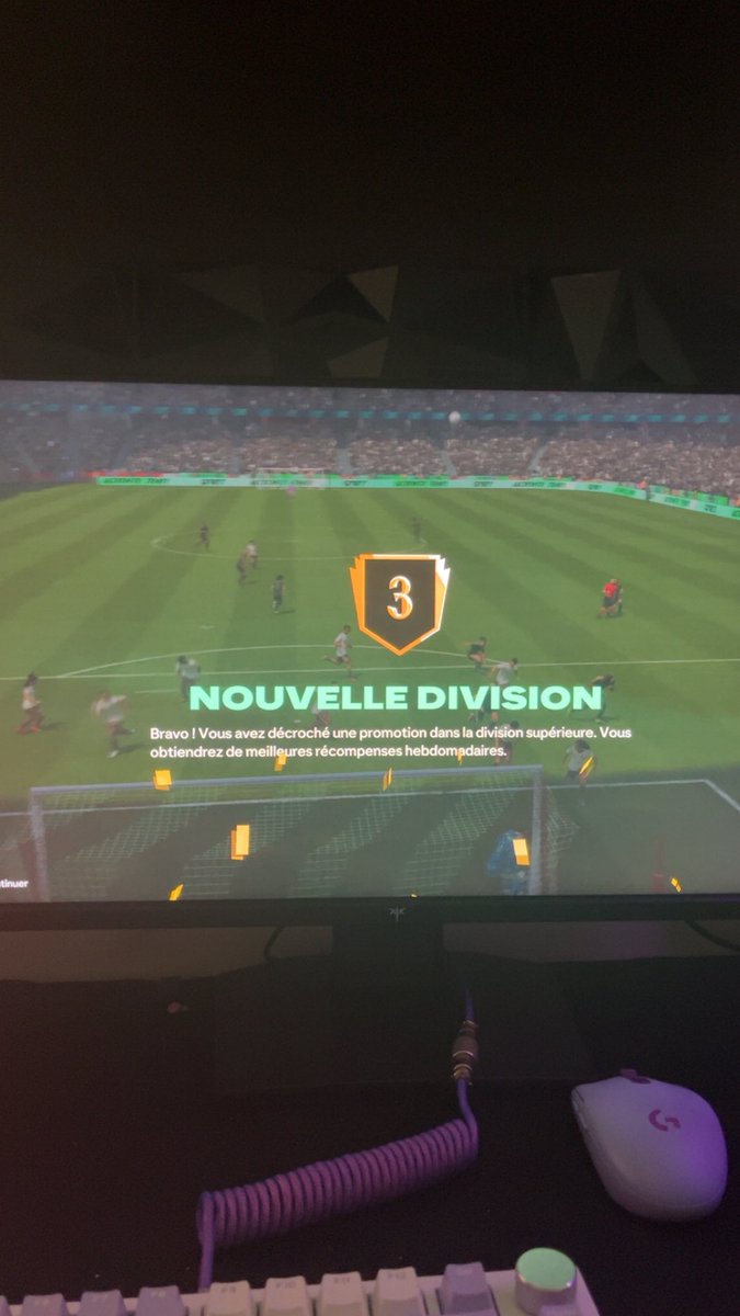zzyn000's tweet photo. j’ai one shoot la div 4🤣🤣🤣🤣 https://t.co/MOlOwQHpVV
