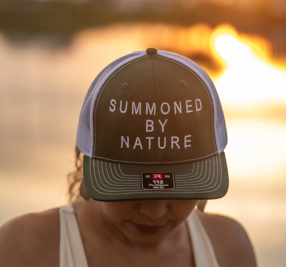 summonedbynat7's tweet photo. Fall is officially here and Summoned by Nature has all your Fall apparel needs on deck! One of the best accessories we feature are our trucker hats and beanies! With a variety of colors, they match seamlessly with any fit. Whether you're running errands, working out, https://t.co/rHWssWdGMU