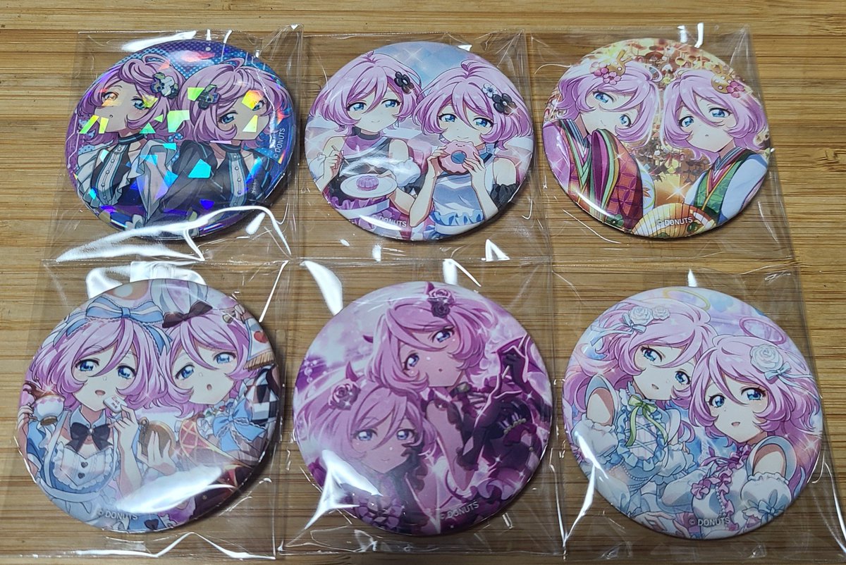 ryo21869321's tweet photo. ナナシス　KARAKURI　缶バッチ　交換

【譲】画像1
【求】画像2

ハロウィンイベントかアコースティックライブでの交換希望です。
お気軽にお声がけ下さい。 https://t.co/G04FCnT3u9