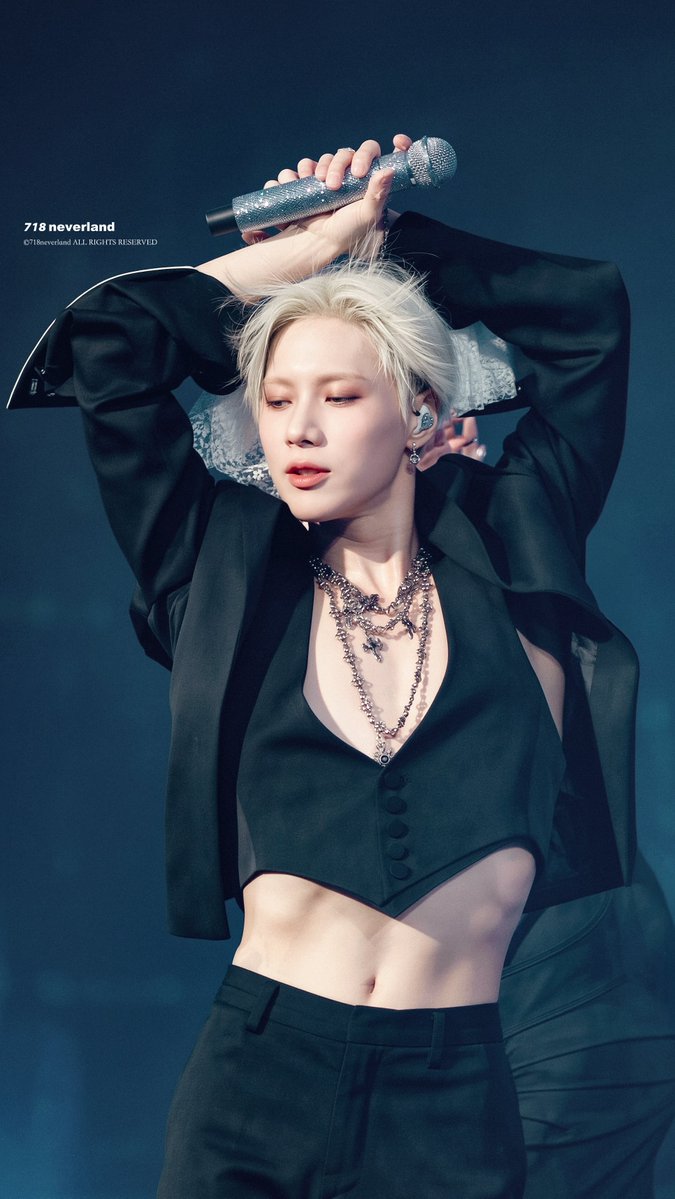 718neverland718's tweet photo. 260920 LiMiNaL day3📷

✨💙💜🩷✨

#태민 #TAEMIN #テミン #泰民 https://t.co/lNjThvZSQV
