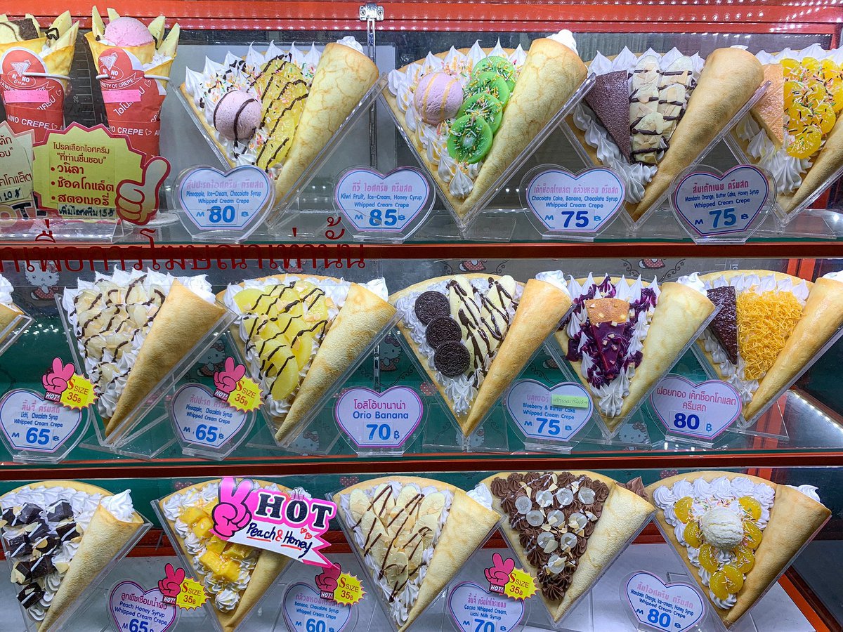 viewwrs's tweet photo. ไม่ได้กินนานมากๆอยากกินสุดๆ เครปเย็นราคาดีสุดๆ เมื่อก่อนคิดว่าราคาพอกับข้าวเลย แต่ตอนนี้ทุกอย่างราคาแซงไปหมดละ ชอบไส้เค้กช็อกโกแลตกล้วยหอมกับพุดดิ้งมากก เหนรูปละคิดถึง ไปmbkต้องไปจัดสักหน่อยละ🤗 https://t.co/ZCMUG3CdB6
