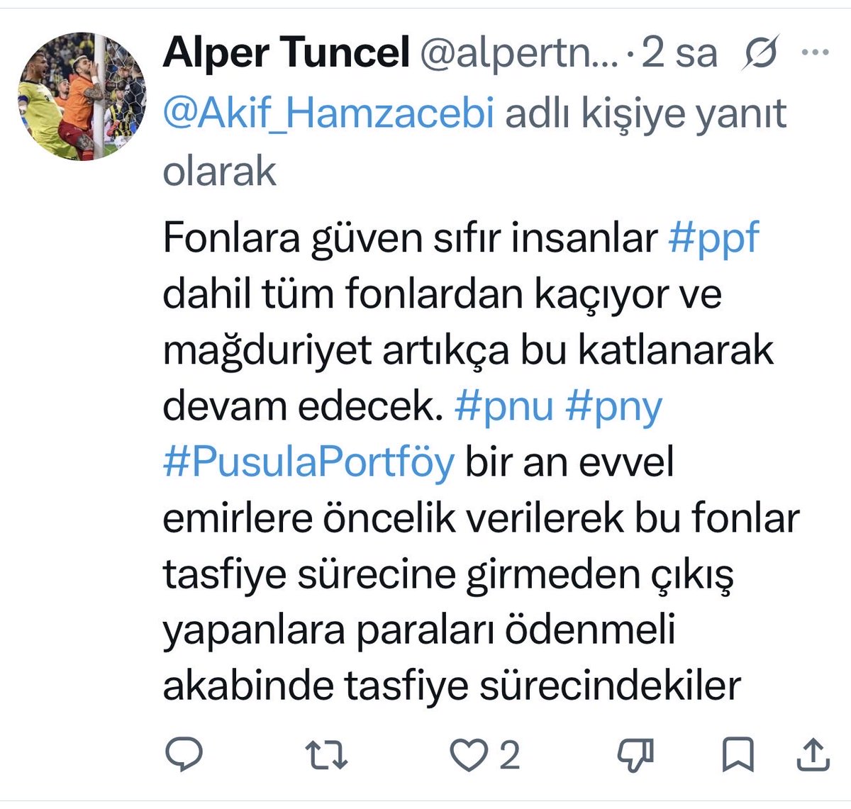 Akif_Hamzacebi's tweet photo. FON MAĞDURLARI

Tekrar belirteyim. Para Piyasası Fonlarına parasını yatıranlar, yüksek getiri elde etmek için değil, likit kalmak, parasını bankada vadesiz hesapta tutmaktansa küçük de olsa bir faiz geliri elde etmek isteyenlerdir. Gerçek fon mağdurları bunlardır.

Acil çözüm gerekiyor. 
İşte onların söylediklerinden bir kaç örnek.
#ppf #TP2 #fonmağdurları