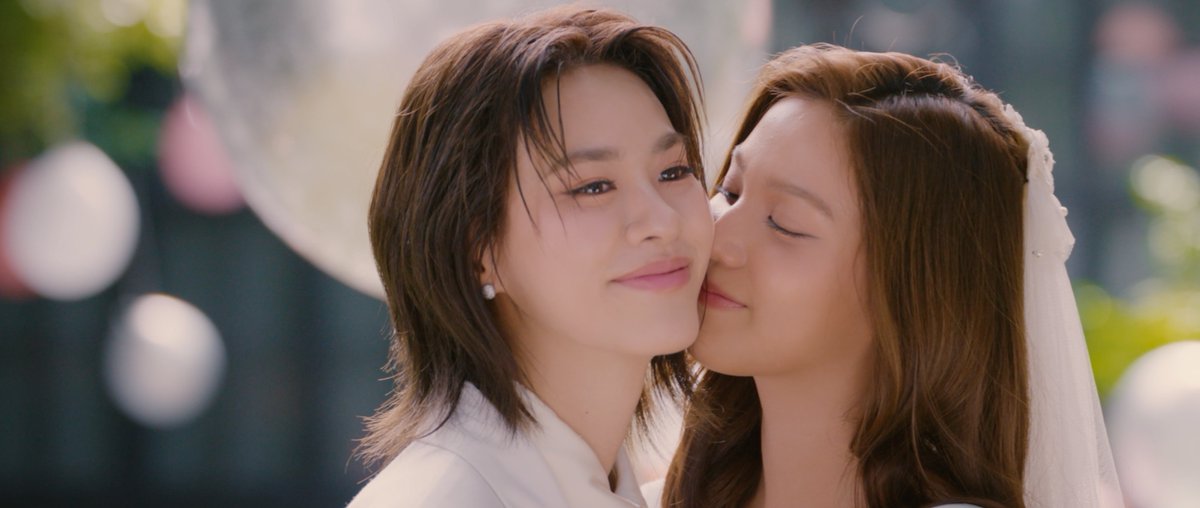 GMMTV's tweet photo. ส่งต่อความหวานแบบต่อเนื่อง 💖
#MoonshadowSeriesEP7

@emiamily @beonnnie https://t.co/qV2G7S6UOy